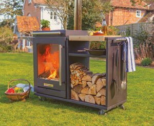 Réinventer la vie outdoor avec la première collection BBǪUBE de Vulx, tout-en-un barbecue et chauffage extérieur