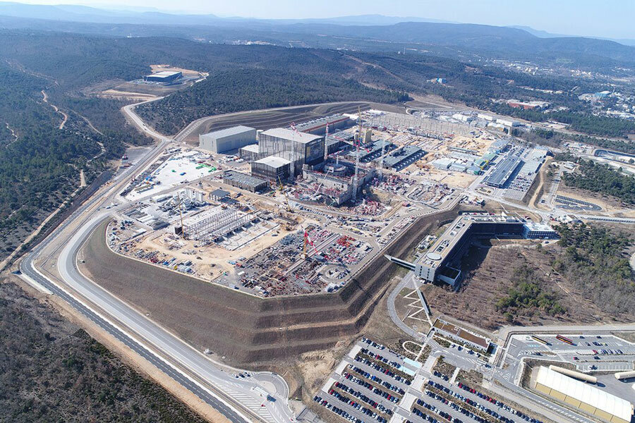 Le chantier d'ITER en mars 2018 © Oak Ridge National Laboratory via Wikimedia Commons - Licence Creative Commons