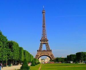 Polémique autour du maintien des anneaux olympiques sur la tour Eiffel