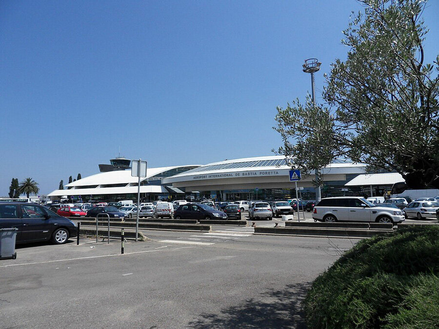 Aéroport de Bastia-Poretta, Corse, France © G CHP via Wikimedia Commons - Licence Creative Commons