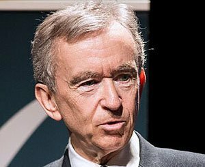 Surtaxe des entreprises : Bernard Arnault "a raison", selon le président du Medef