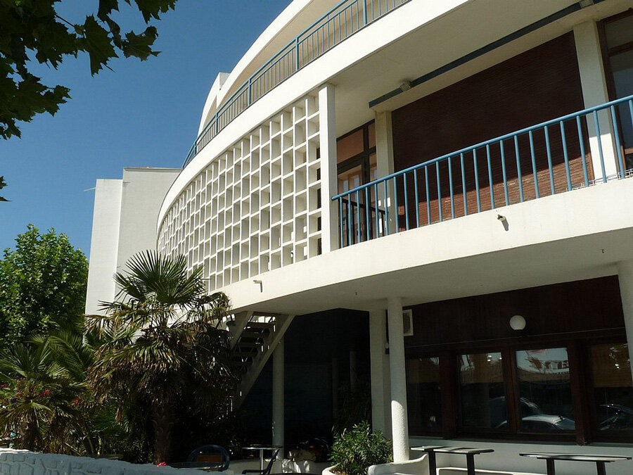 La villa « Hélianthe » fut bâtie dans les années 1950 par l'architecte Yves Salier © Jack ma via Wikimedia Commons - Licence Creative Commons