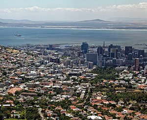 En Afrique du Sud, échauffourées avec la police pour empêcher des expulsions de maisons