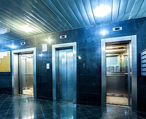Fin de la 2G : la fédération des ascenseurs appelle à "se dépêcher" de changer les téléalarmes