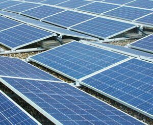 Au Bénin, lancement de la construction de quatre centrales solaires