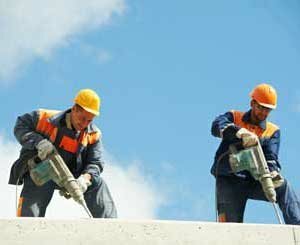 Prévenir les TMS : huit études de l’OPPBTP dans un rapport dédié