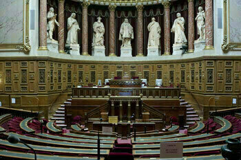 Amphithéâtre de la chambre du Sénat © Jackintosh via Wikimedia Commons - Licence Creative Commons Amphithéâtre de la chambre du Sénat © Jackintosh via Wikimedia Commons - Licence Creative Commons
