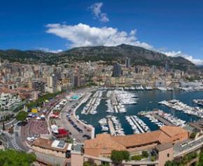 Le prince Albert inaugure à Monaco le premier "caisson" d'urbanisation en mer