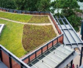 Efficient and efficient insulation of green or photovoltaic roofs