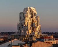 La Fondation Luma inaugure un vaste campus artistique et une tour Gehry à Arles la Romaine