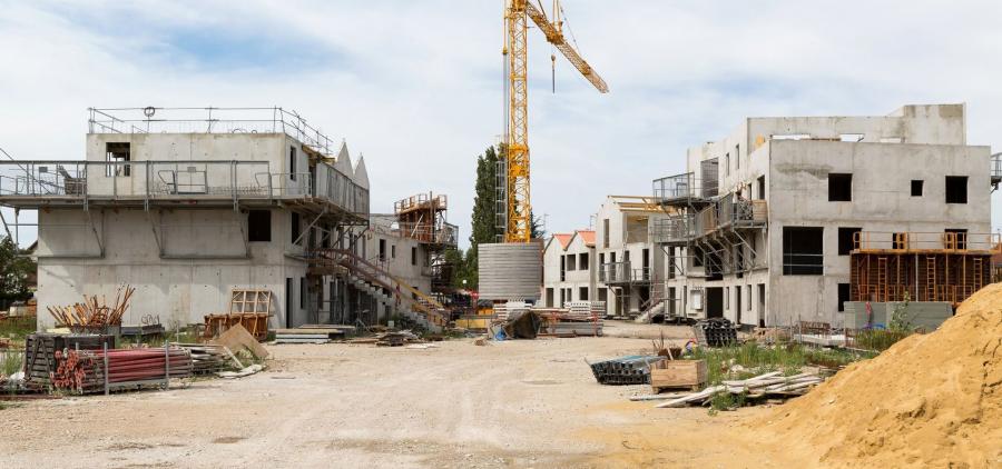 La construction de logements se redresse en France grâce aux maisons