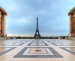 Le maire du XVIe demande le classement de la place du Trocadéro pour contrer...