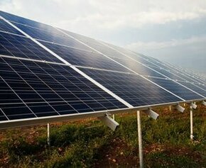 La production d’électricité photovoltaïque bat un record dans l'UE, permettant de...