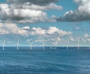 Floating wind farm off Port-St-Louis-du-Rhône: the floats are ready