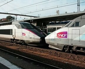 Grève SNCF : le ministre de l'Economie Bruno Le Maire réclame une solution...
