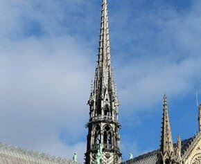 La flèche de Notre-Dame sera "bien visible" au moment des JO, promet...