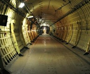 Des espions aux touristes : le réaménagement de tunnels londoniens fait grincer...