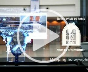 Mapping holographique sur un chapiteau de Notre-Dame