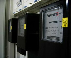 Electricité : lancement d'une consultation pour installer les heures creuses...