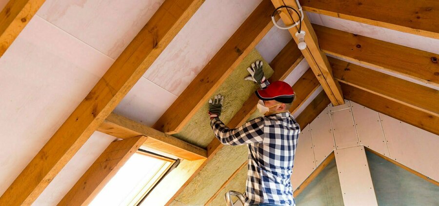 Les professionnels du bâtiment dénoncent le blocage des aides à la rénovation énergétique depuis le début de l'année