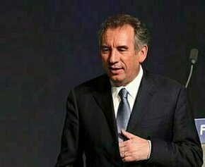 Bayrou veut redonner aux partenaires sociaux la gestion de la protection...