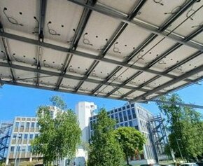 Elcimaï Environnement livre des ombrières photovoltaïques à la...