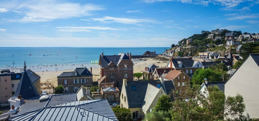 Résidences secondaires : où les Français rêvent-ils d’acheter en 2025 ?