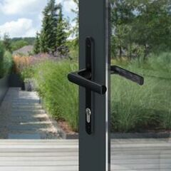 Poignées Hamburg : Un Design. Une Finition.