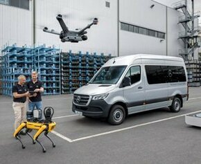 Usine de Düsseldorf: le robot-chien "Aris" aide à économiser l'énergie et un...