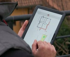 Consolidation des fondations : comparaison technique entre les injections de résines expansives et les micropieux