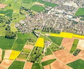 "Du vert au gris" : 1.500 km2 de terres artificialisées chaque année en Europe...