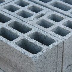 Bloc béton tableau/encadrement pour ouvertures