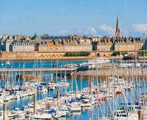 La bataille pour le logement permanent, enjeu des municipales en zone...