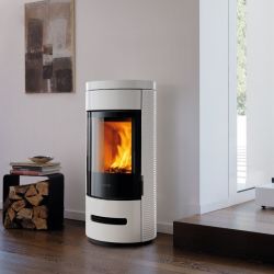 Wood-burning stove with ceramic cladding, offering different colors and a different style