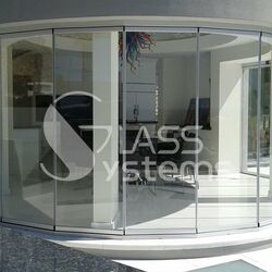 Glass Curtain: the sliding and pivoting suspended system