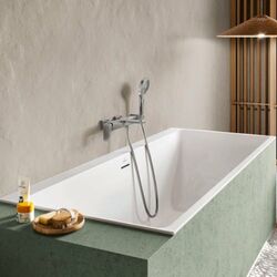 Modern and elegant bathtubs