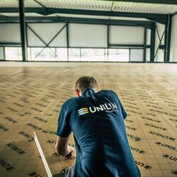 Plaque isolante en mousse polyuréthane pour sols et planchers